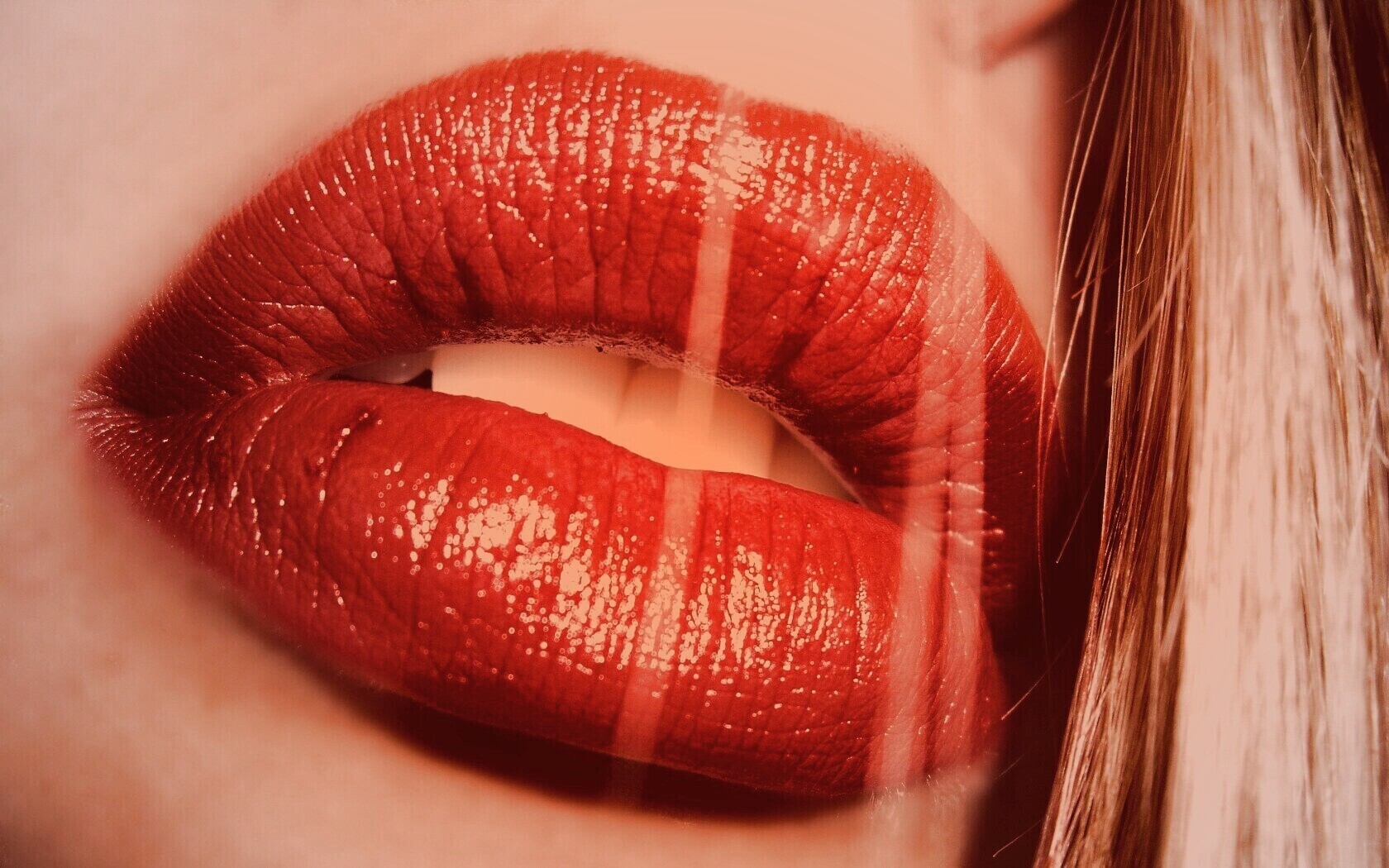 Сочные губы обои