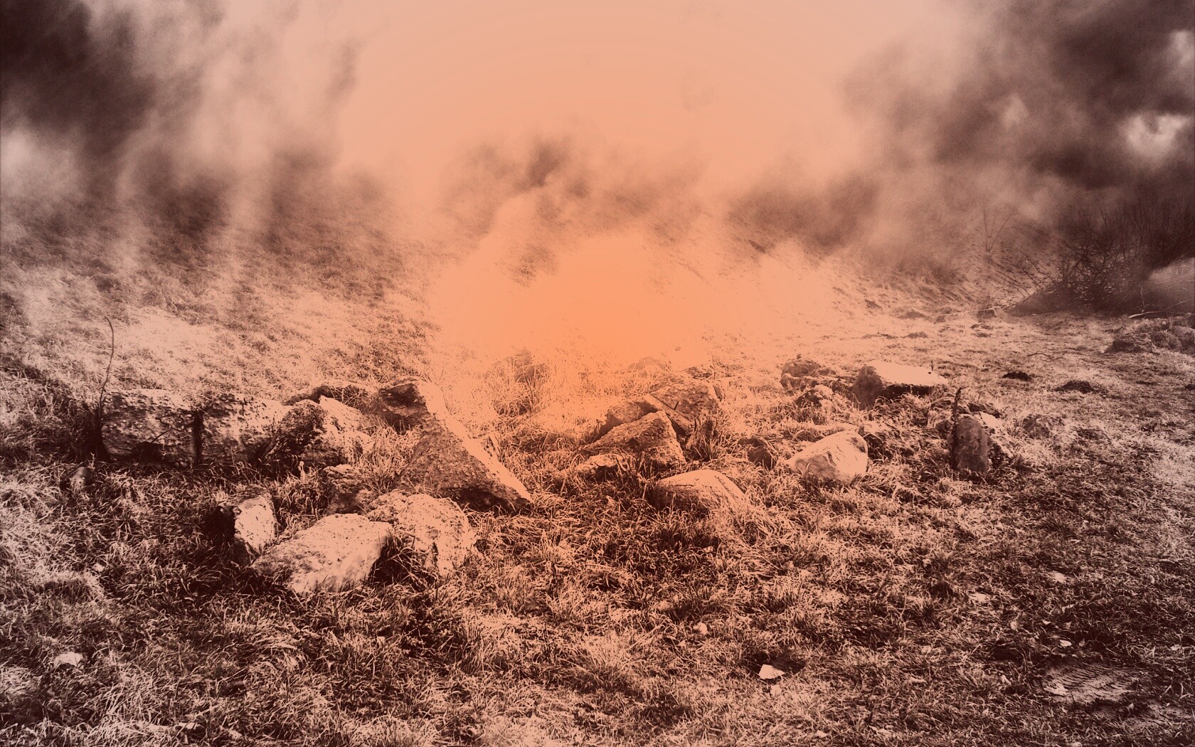 Камни под туманом обои