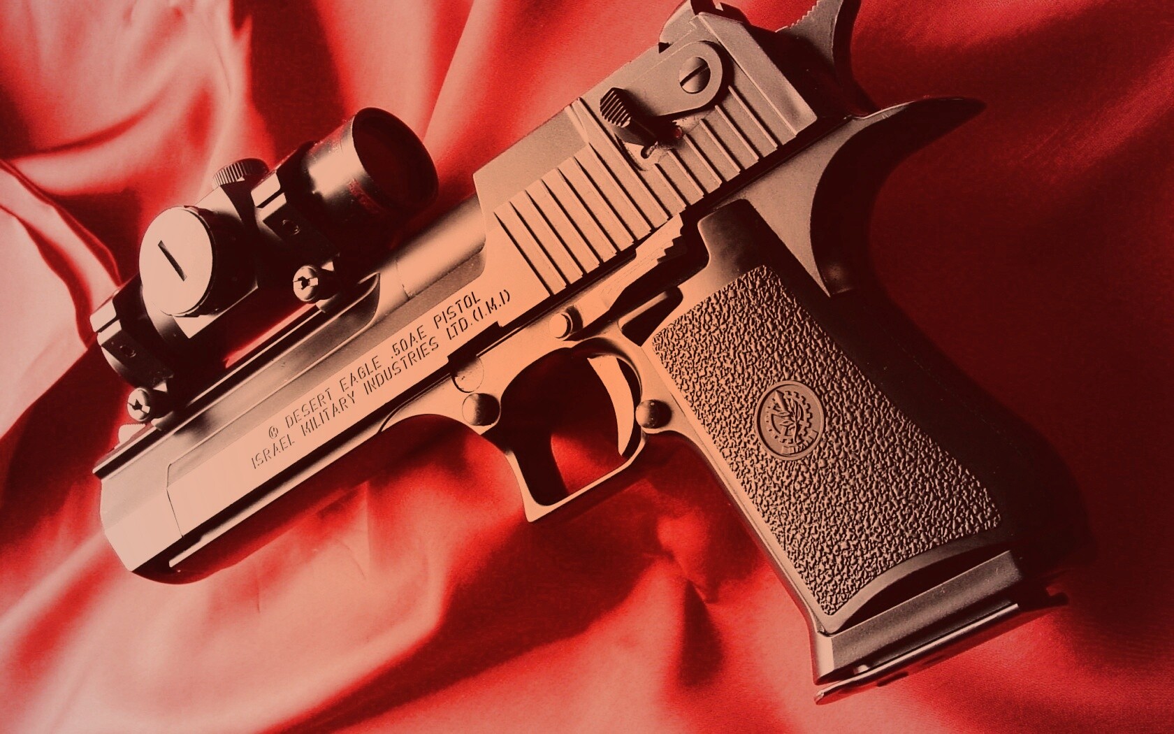 Пистолет Desert Eagle с прицелом обои