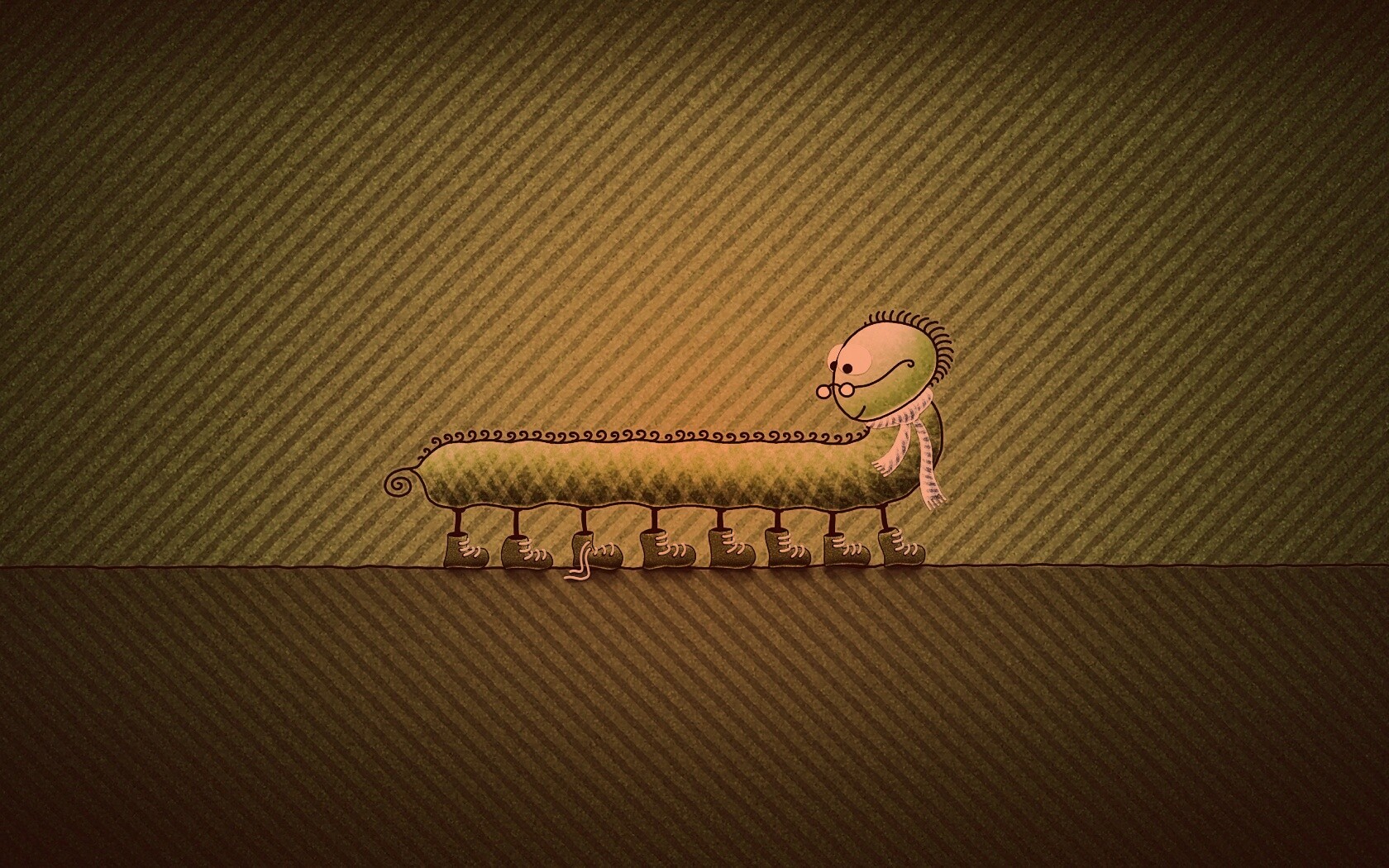 Гусеница в ботинках обои