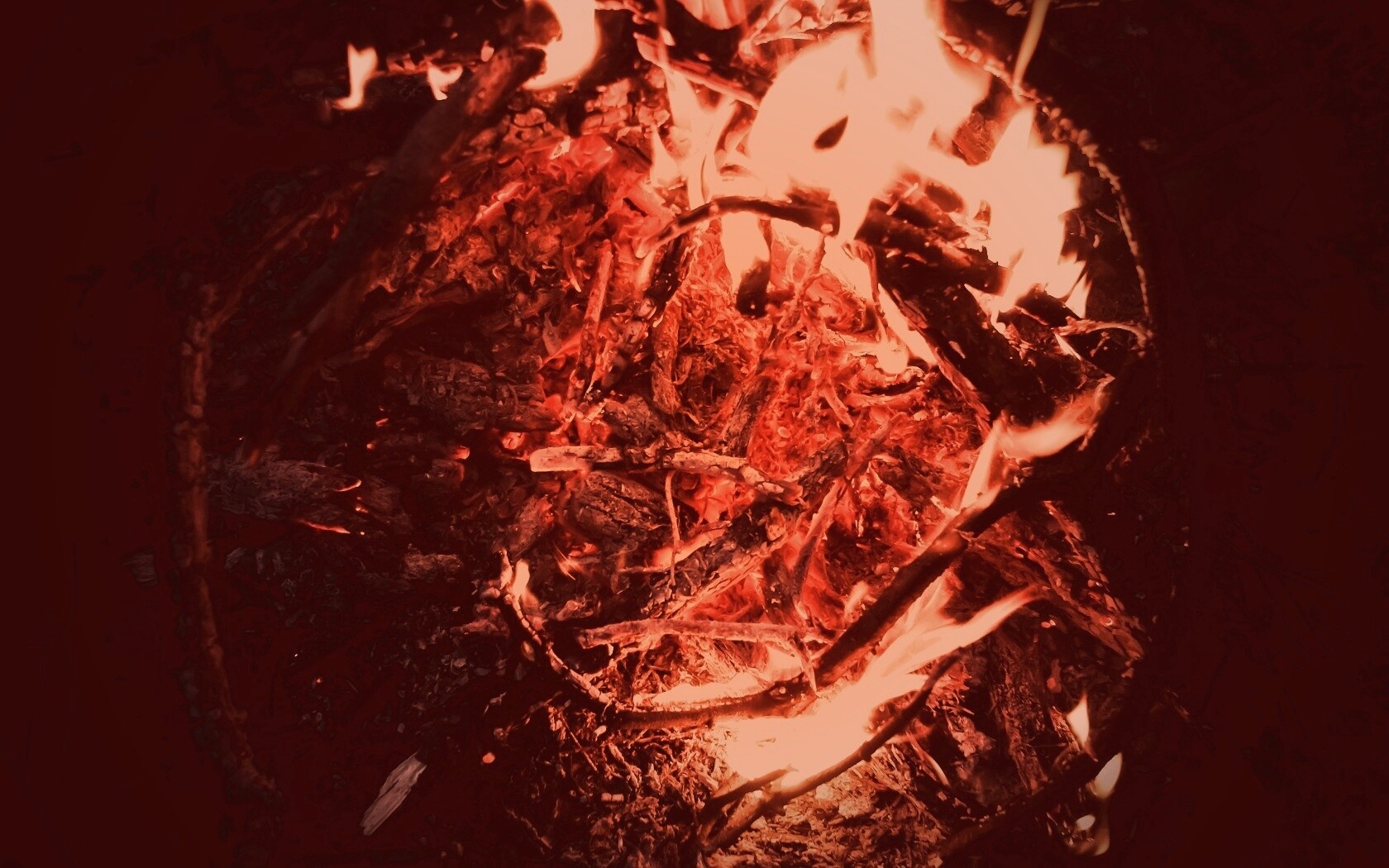 Костёр крупным планом обои
