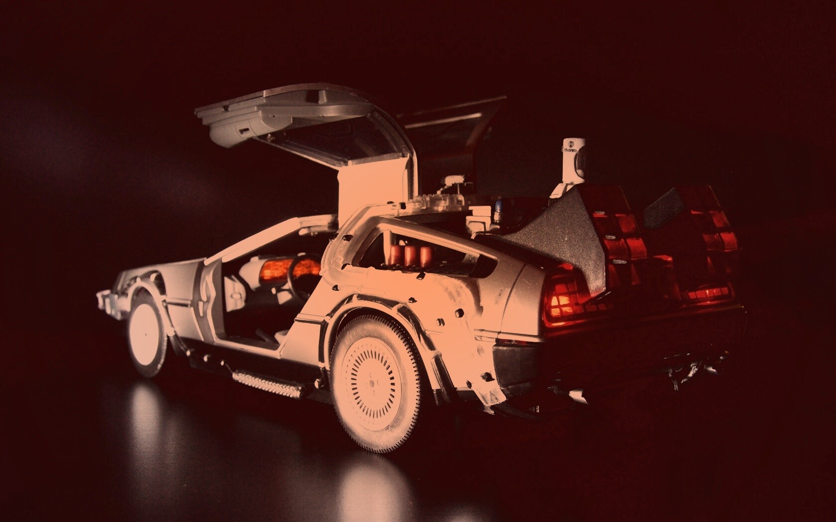 Фигурка делореана обои