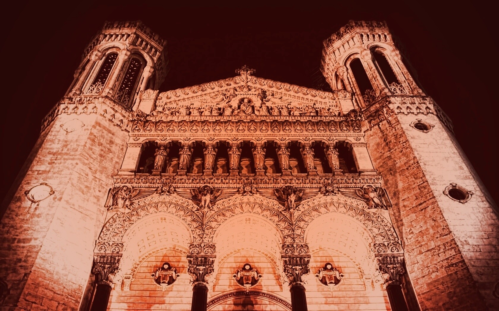 Базилика Нотр-Дам-де-Фурвьер обои