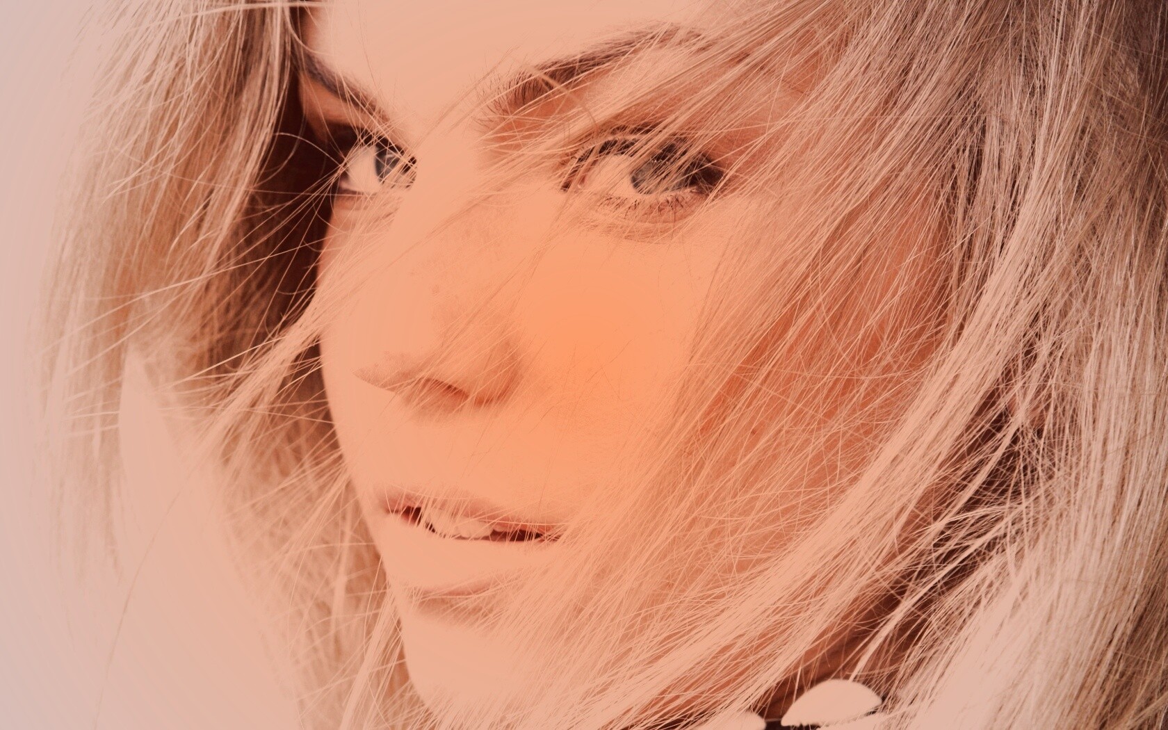 Завораживающий взгляд обои