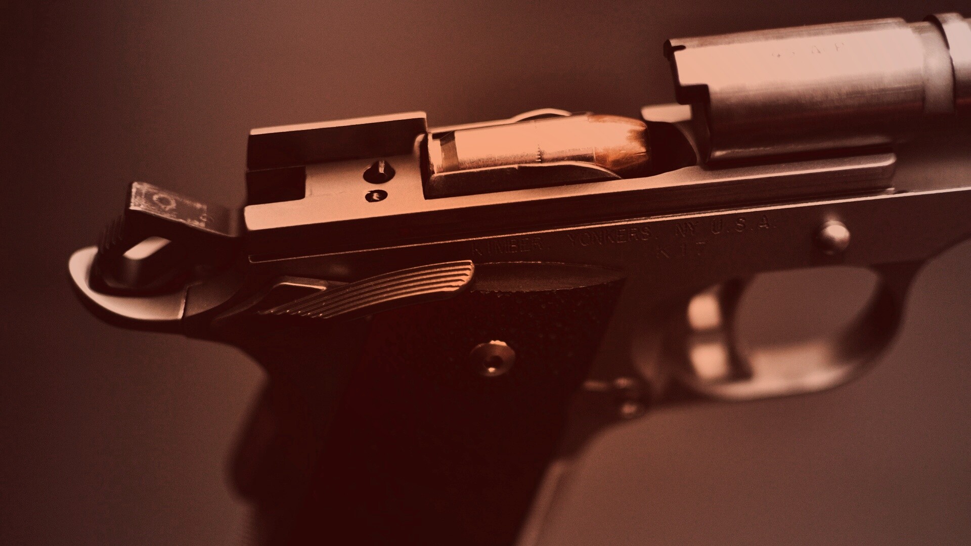 Разобранный пистолет обои