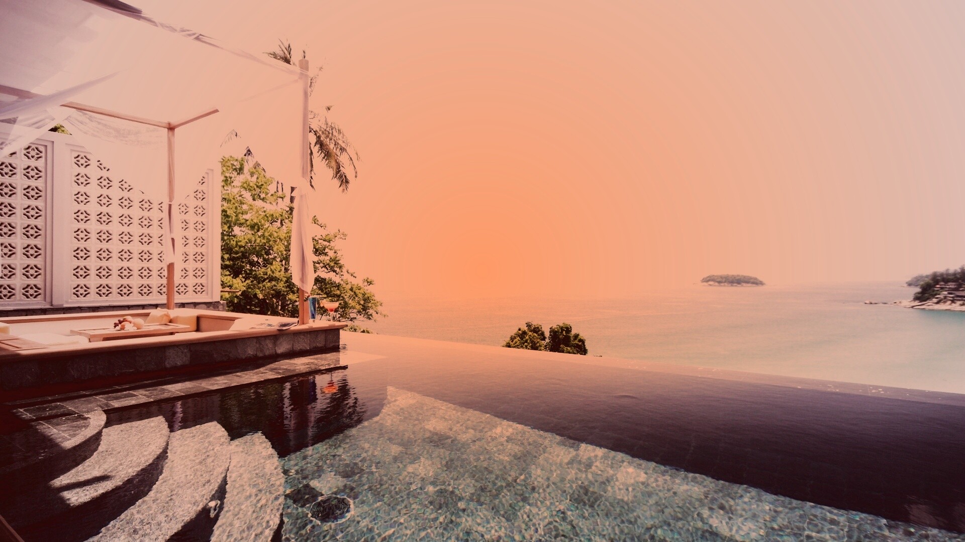 Бассейн на берегу моря обои