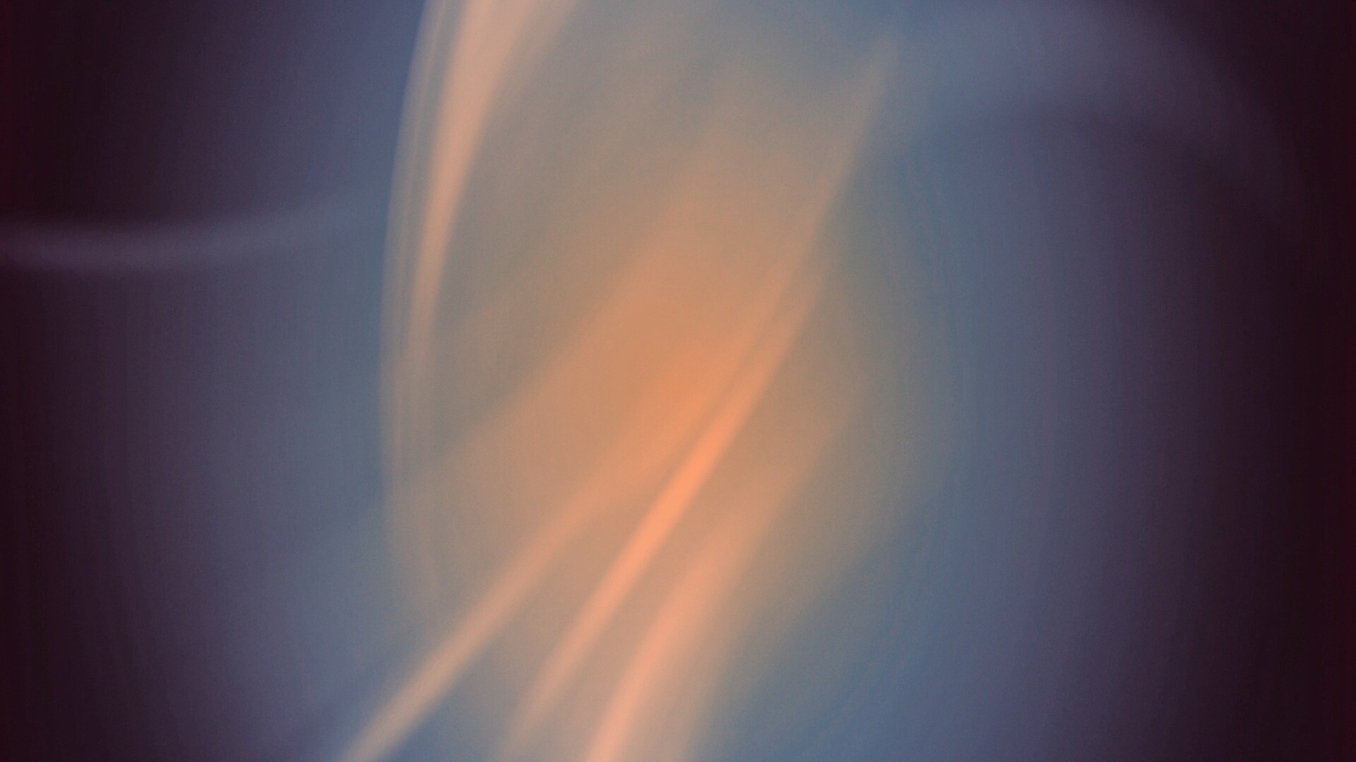 Бледно белые завитки обои