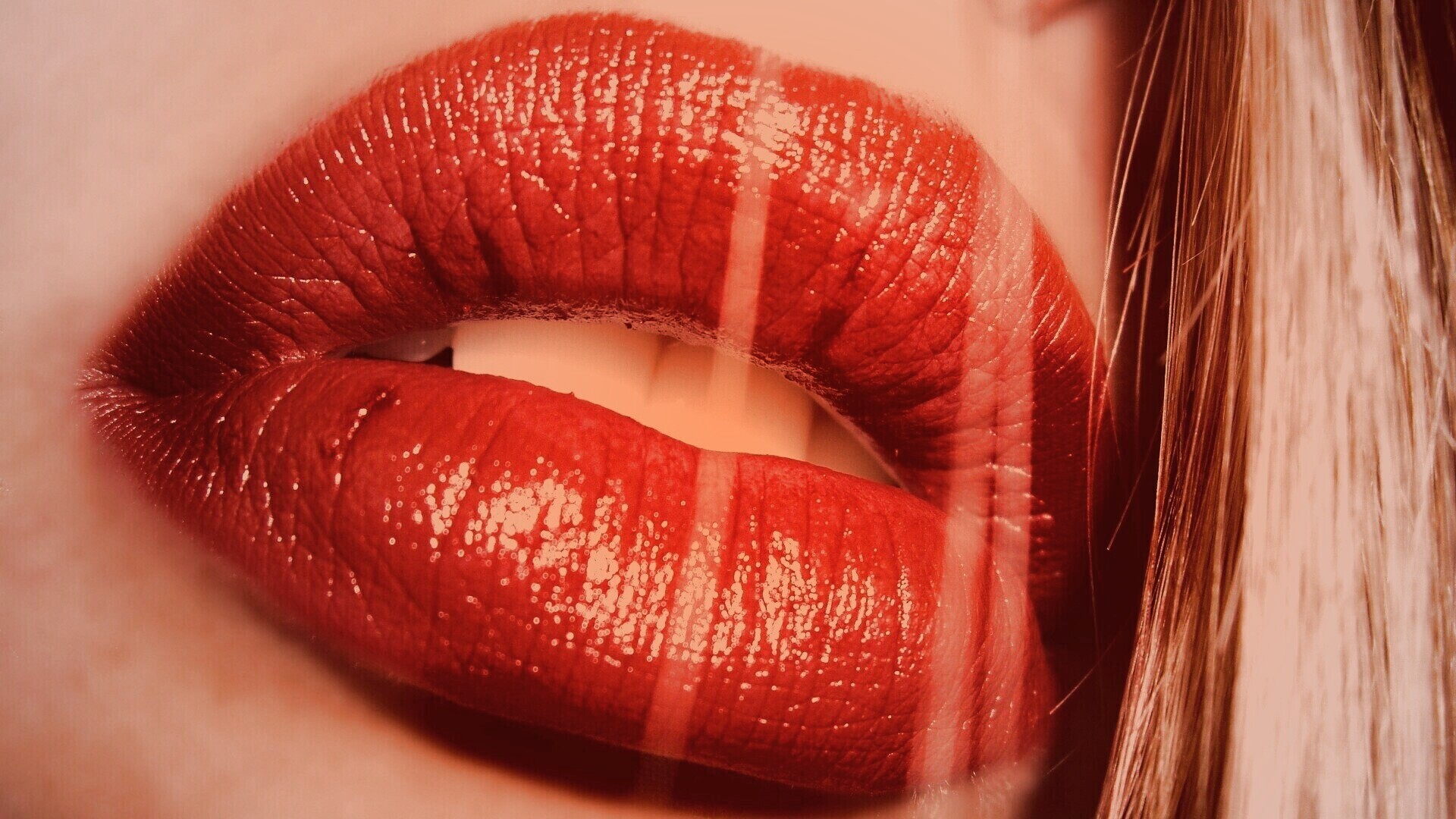 Сочные губы обои
