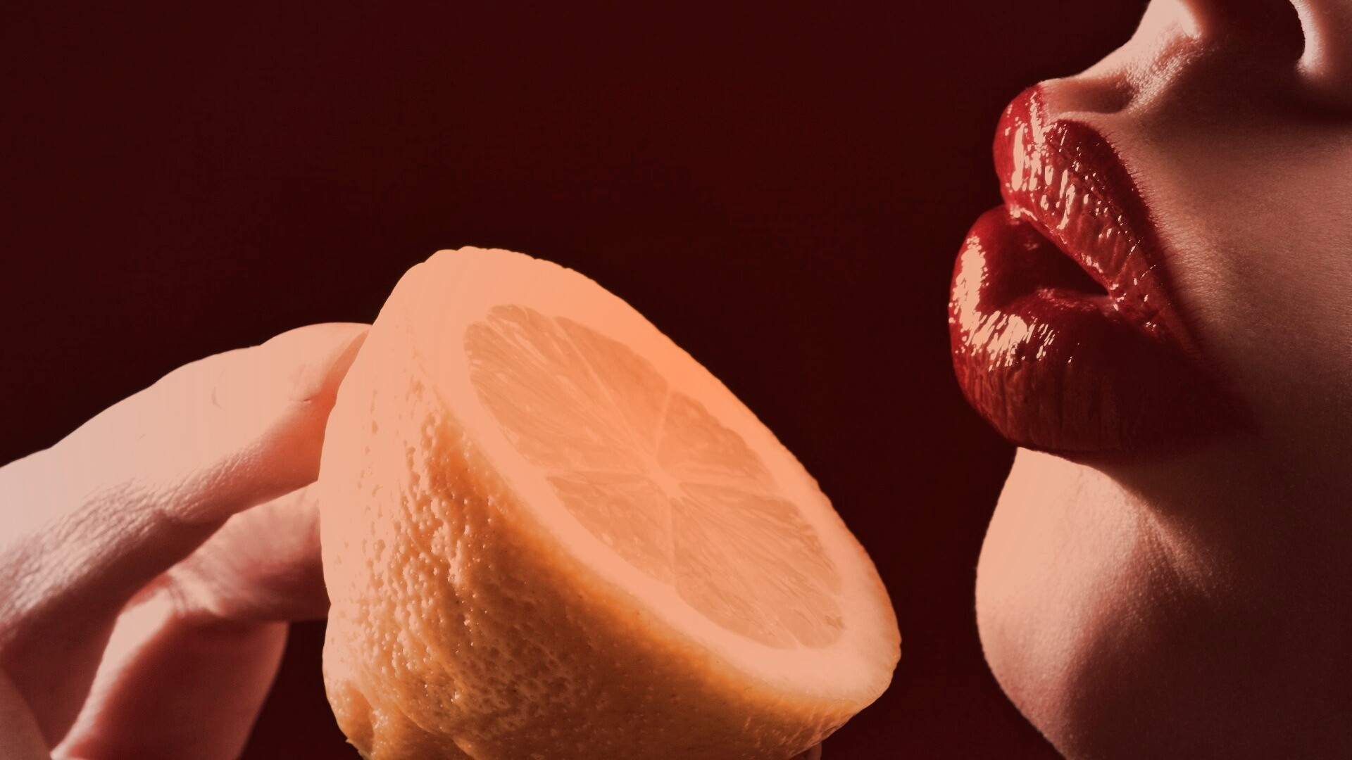 Лимон и губы обои