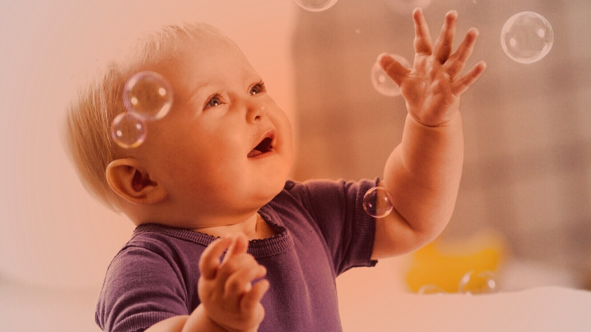 Игра с мыльными пузырями обои