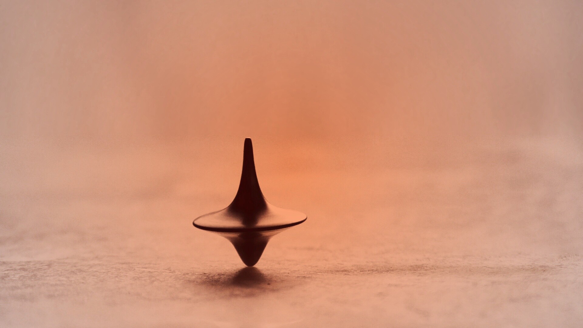 Волчок обои