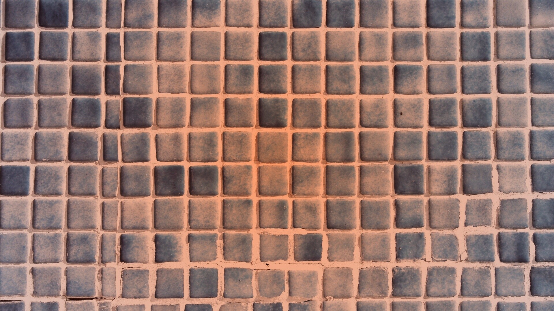 Мелкая голубая плитка обои