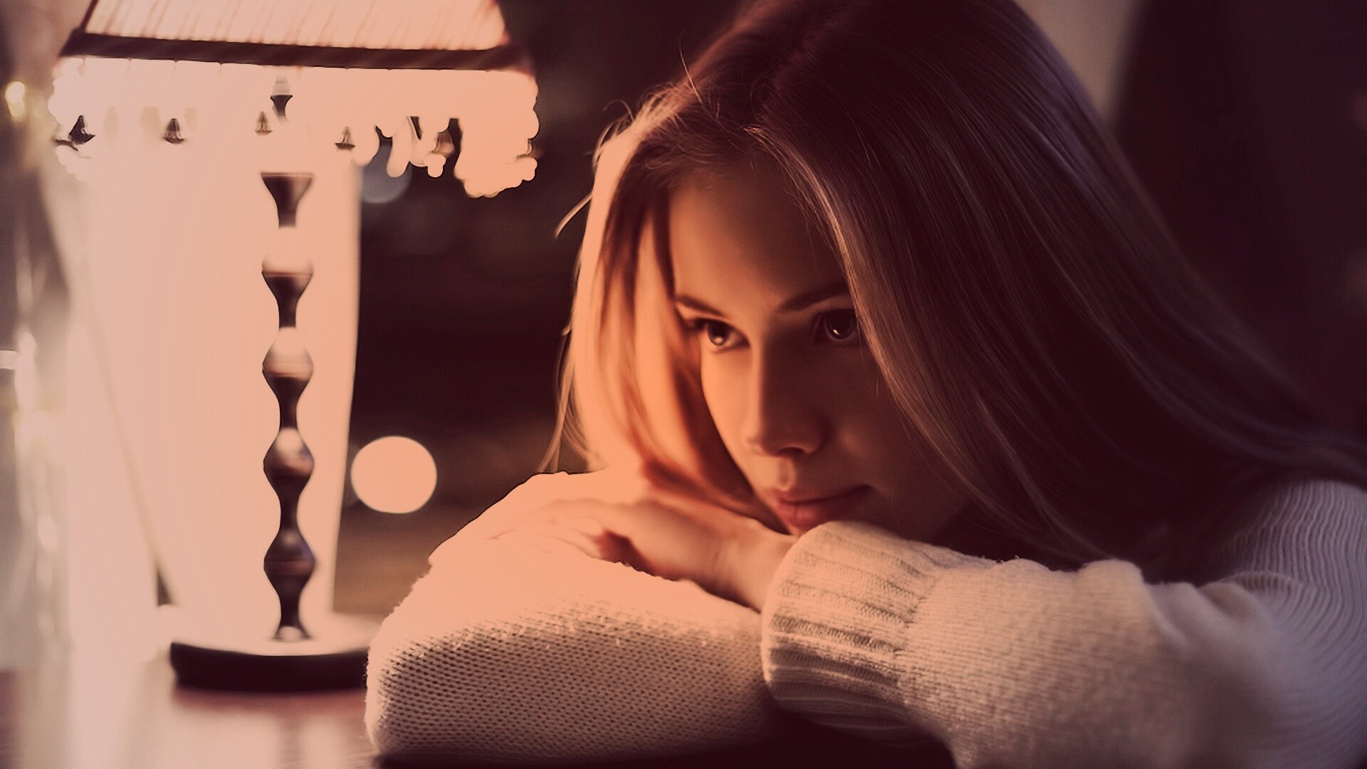 Задумалась обои