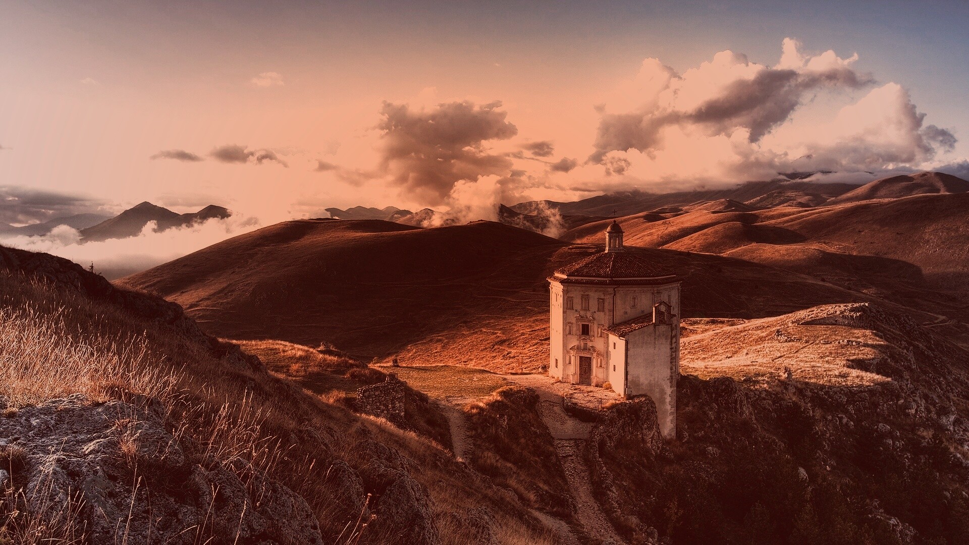 Горная церковь обои