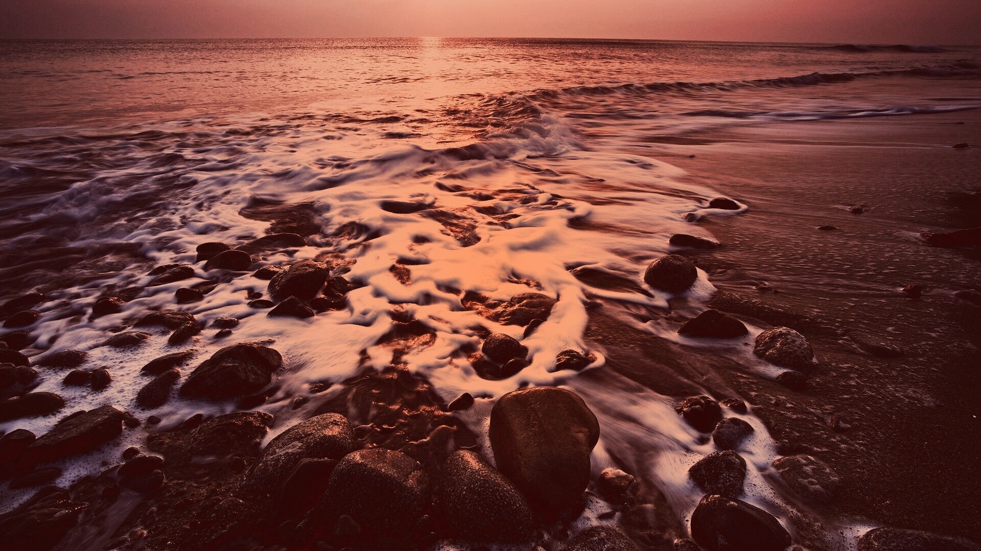 Каменистый берег обои