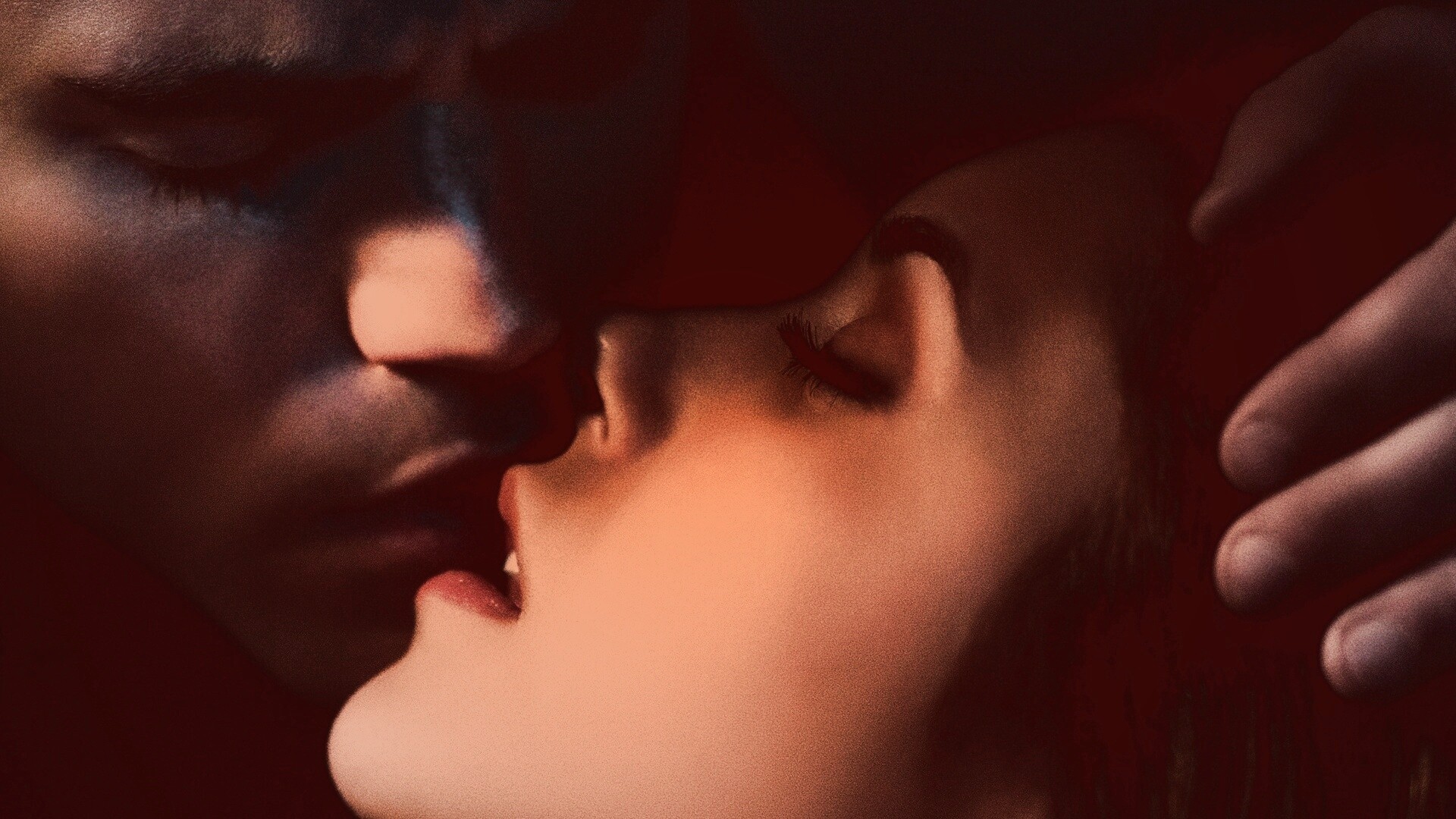 Поцелуй из Дневников Вампира обои