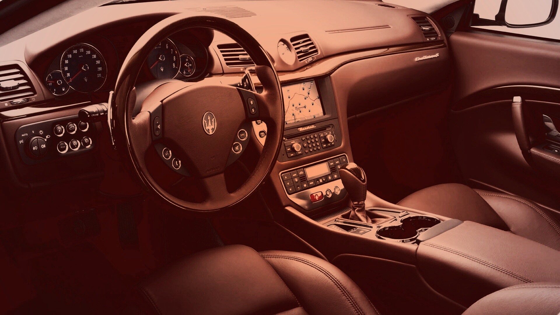 Салон Maserati Granturismo обои