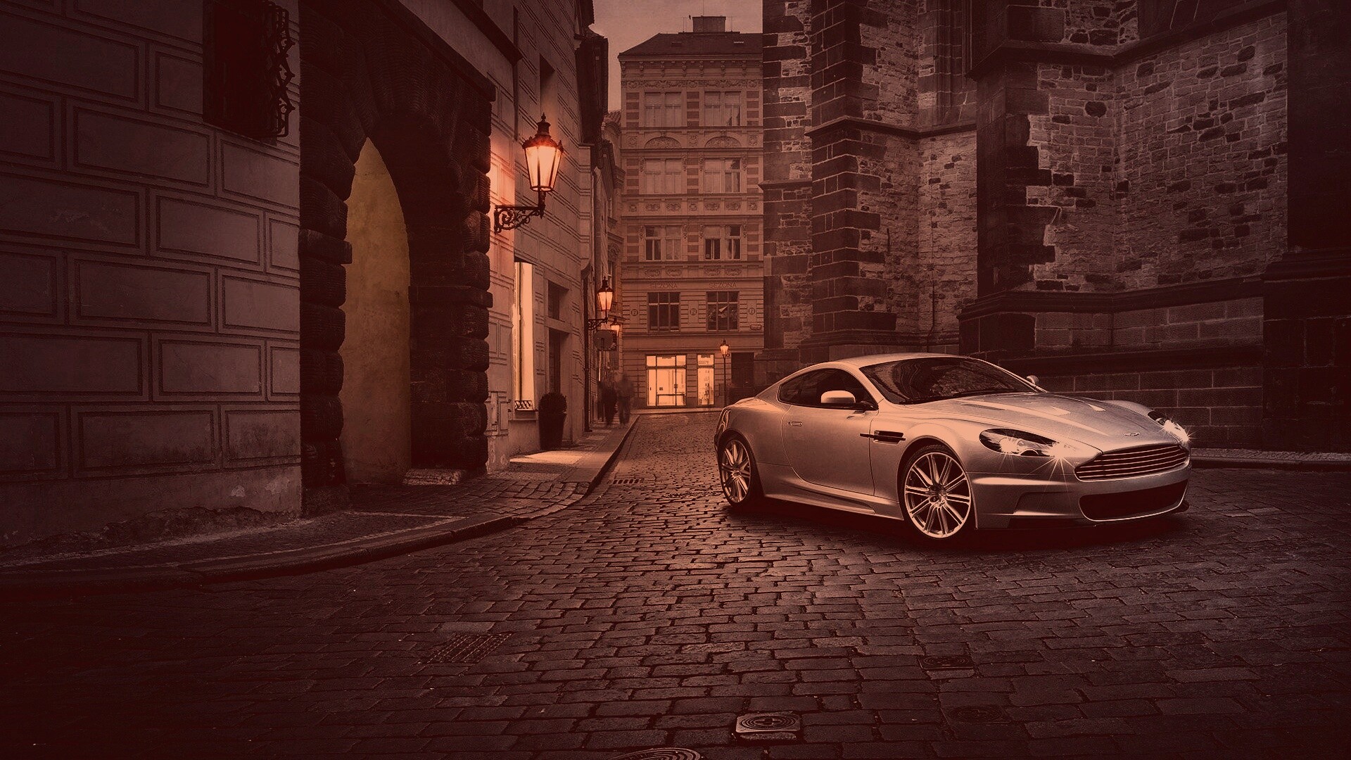 Серебристый Aston Martin обои