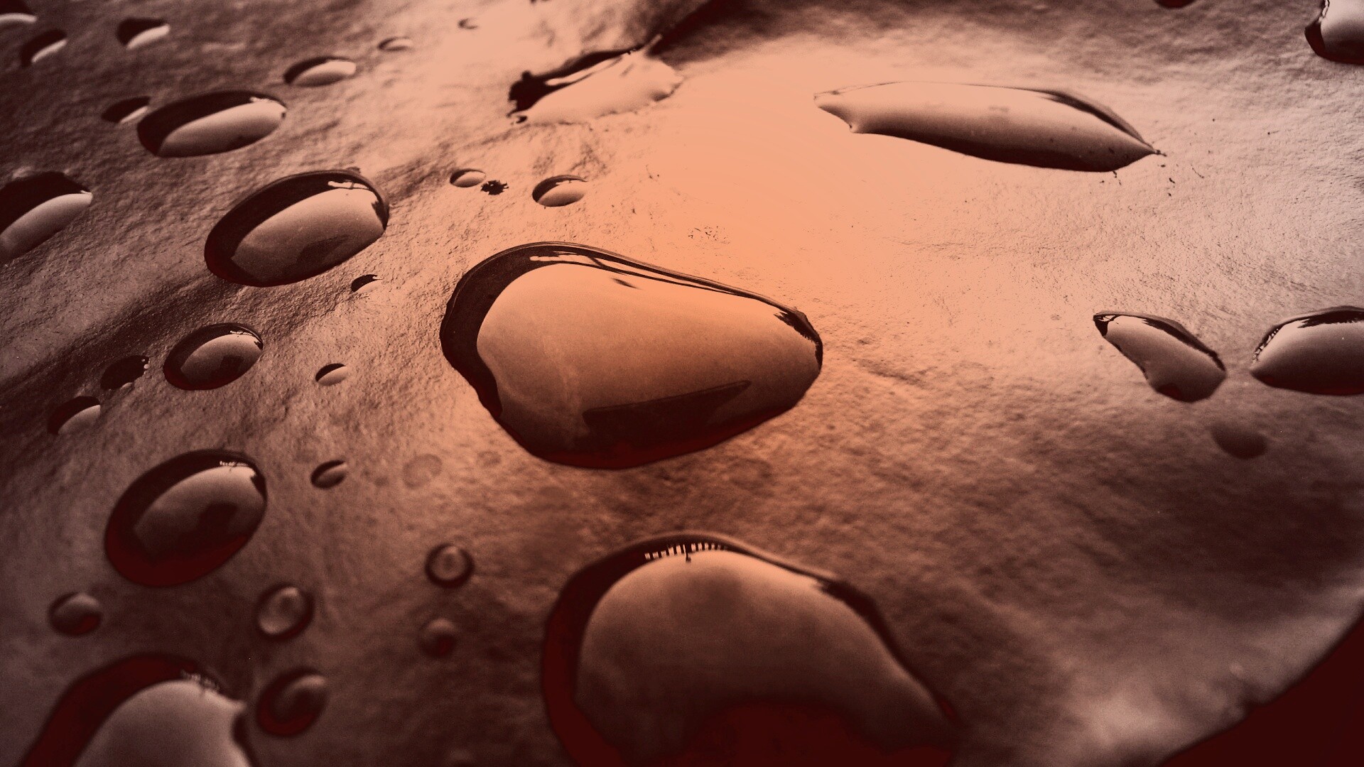 Гигантские капли обои