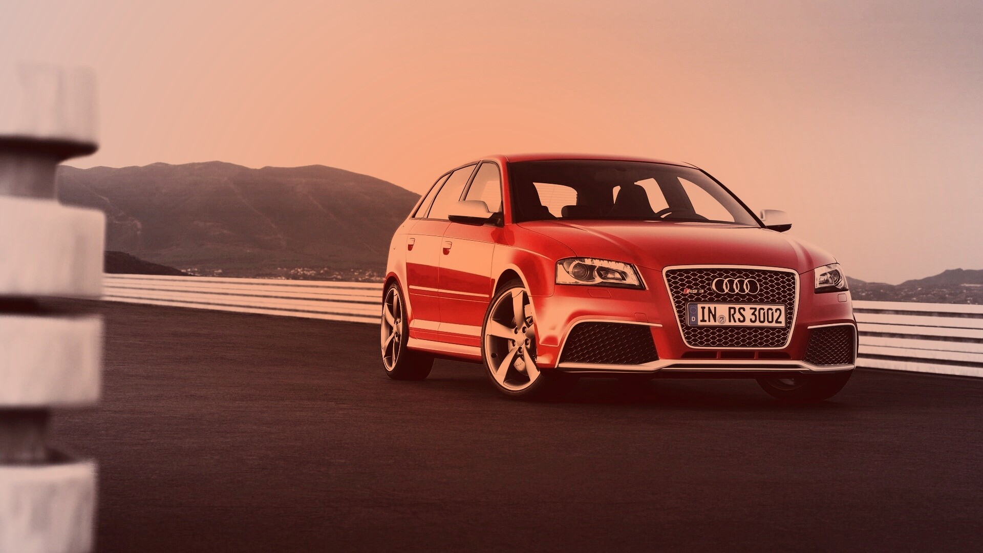 Красная Audi RS3 спереди обои