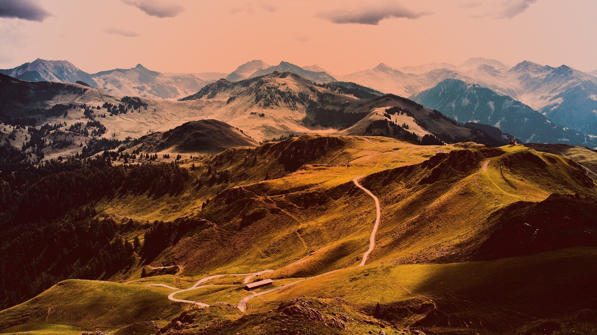 Извилистая горная дорога обои