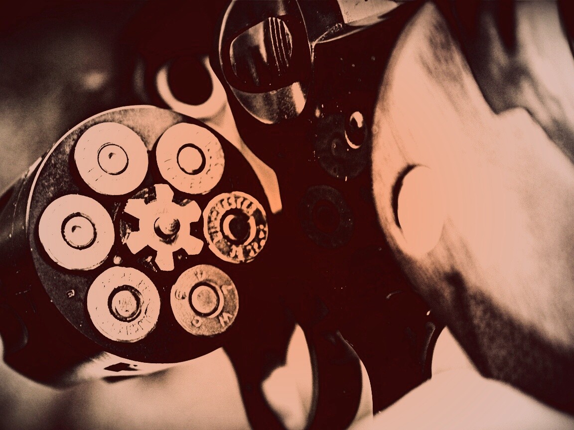 Револьвер обои