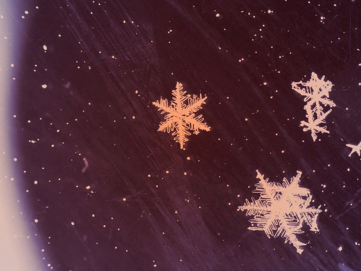 Снежинки обои