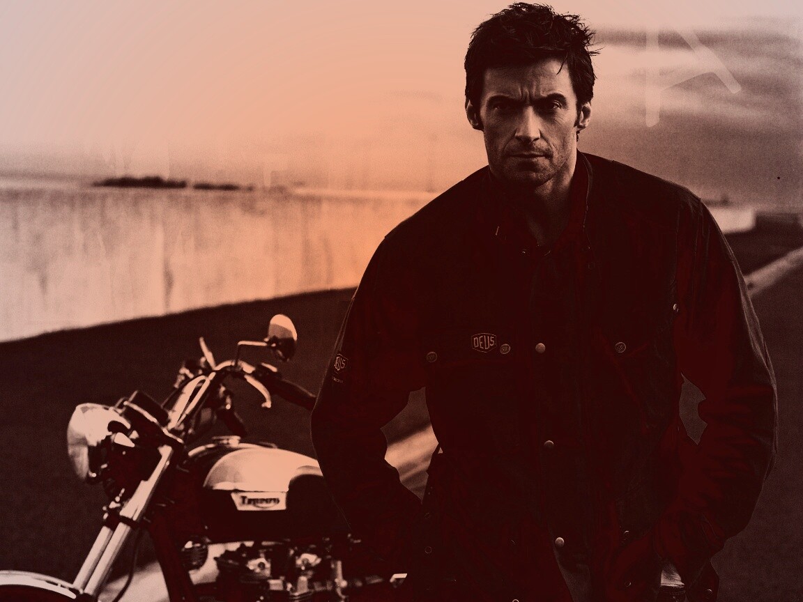 Хью Джекман с мотоциклом обои