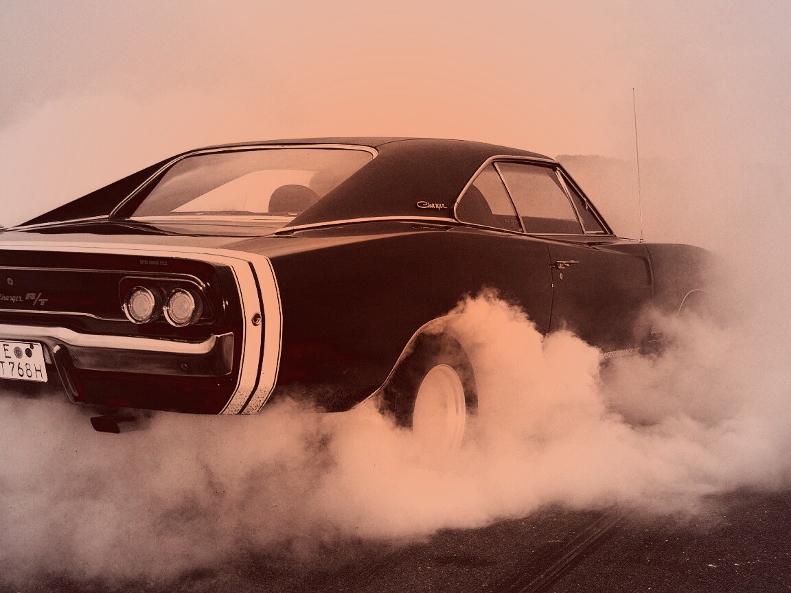 Додж Чарджер жжет резину обои