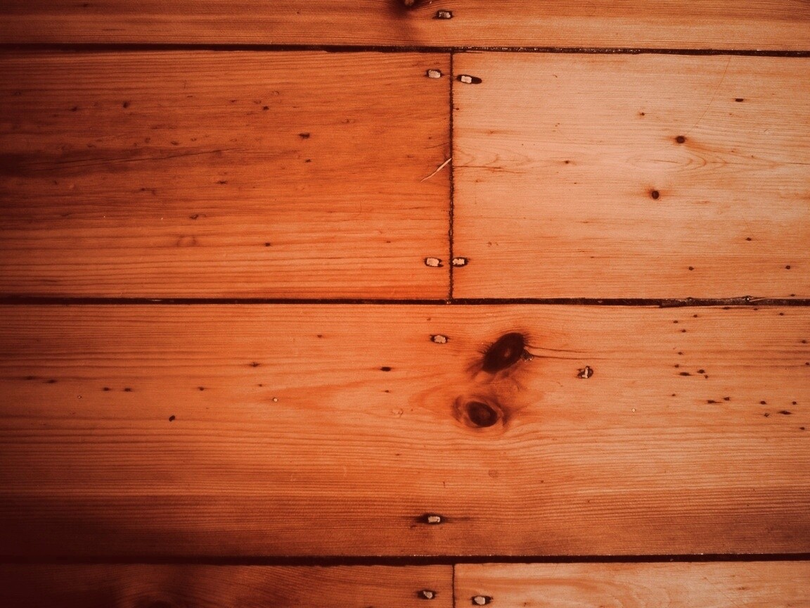 Доски с гвоздями обои