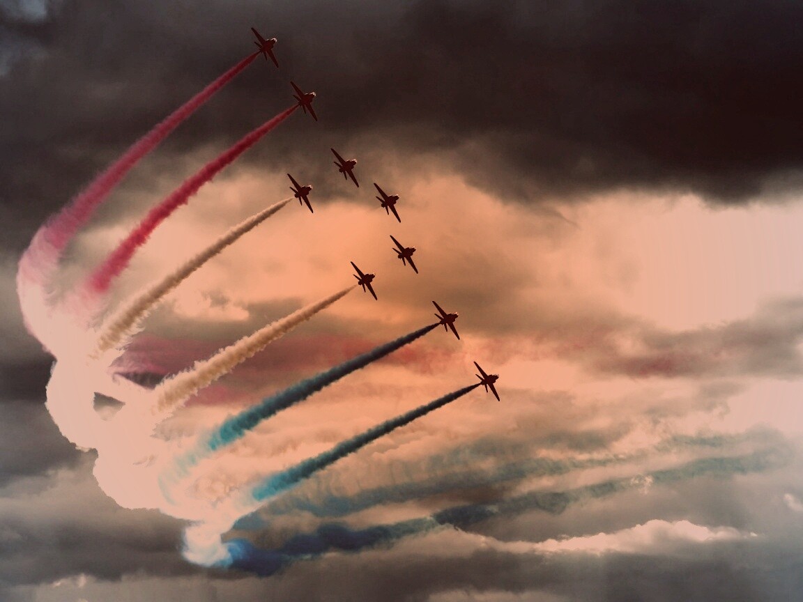 Радужная авиация обои