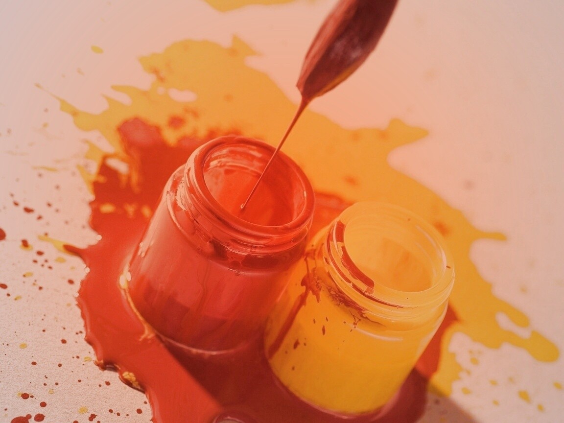 Баночки с краской обои