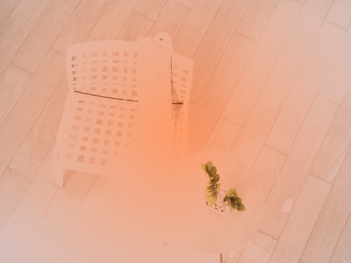 Отдых на плетенном кресле обои