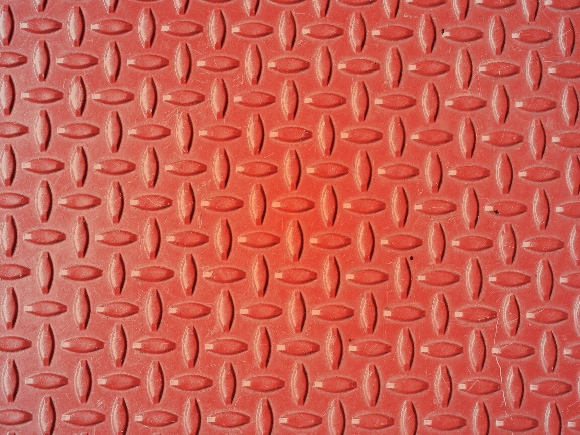 Стальной лист красного цвета обои