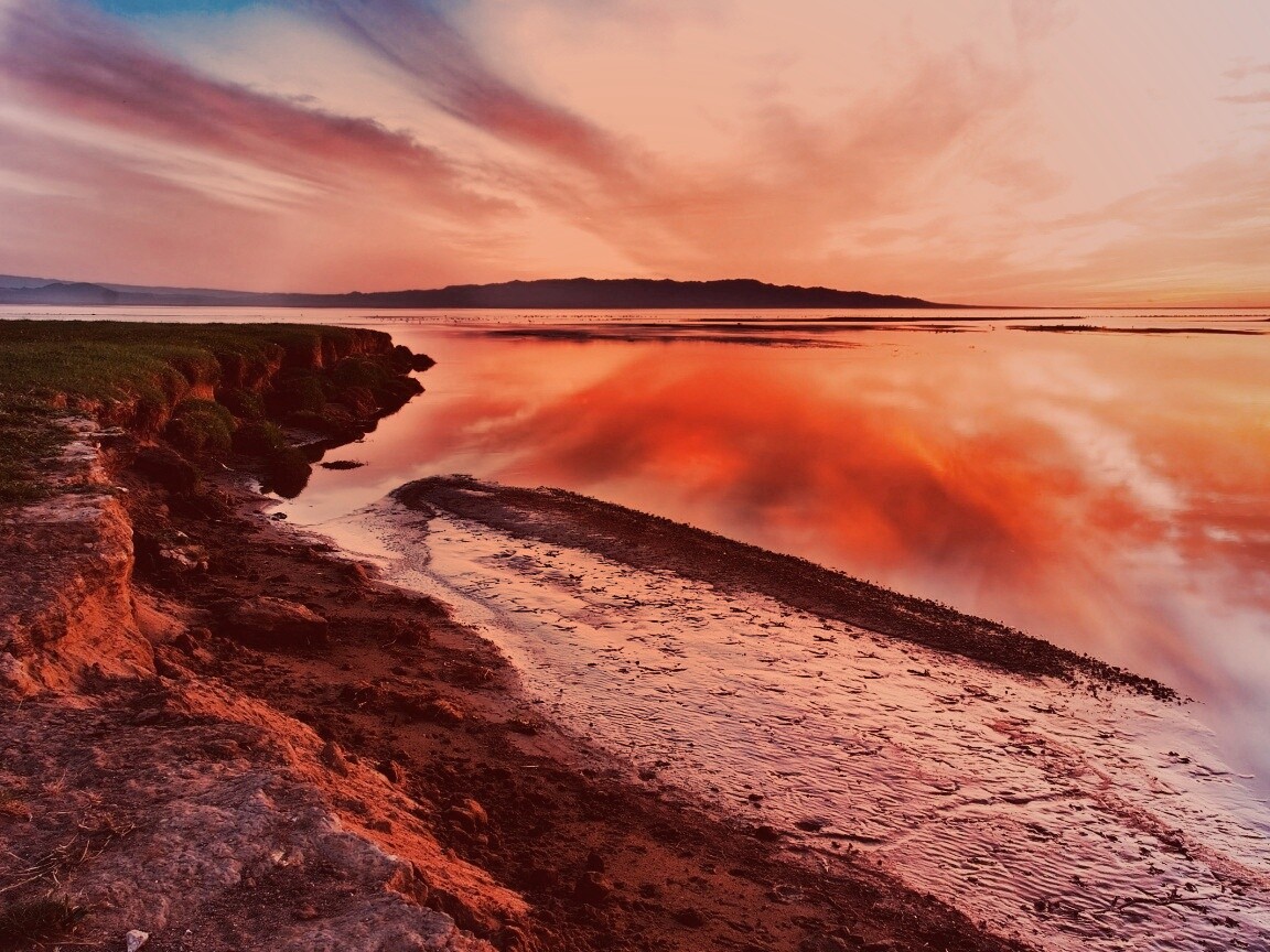 Озеро на закате обои