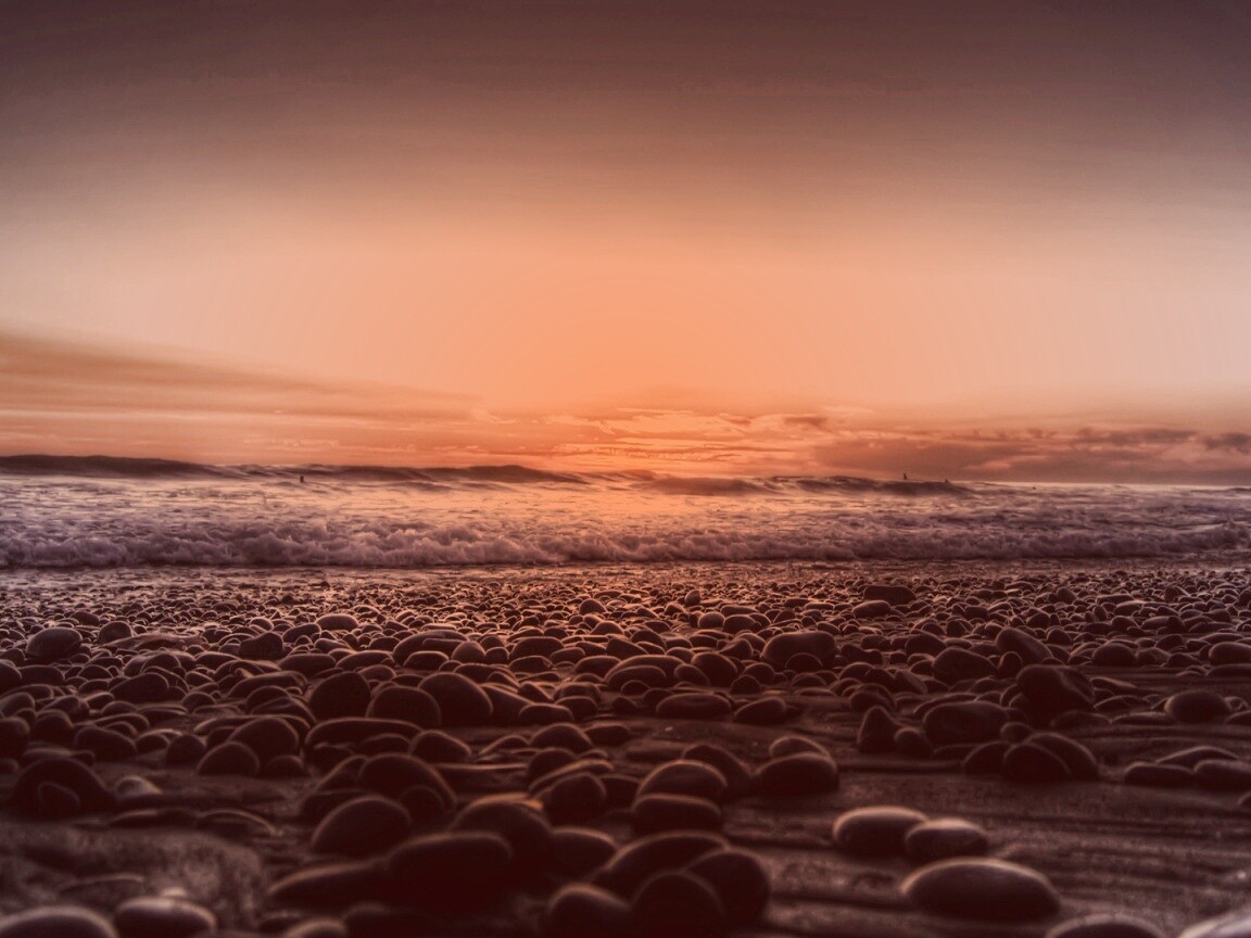 Каменистый пляж обои