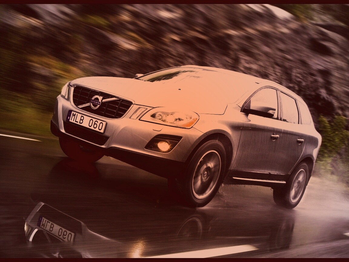 Кроссовер Вольво обои