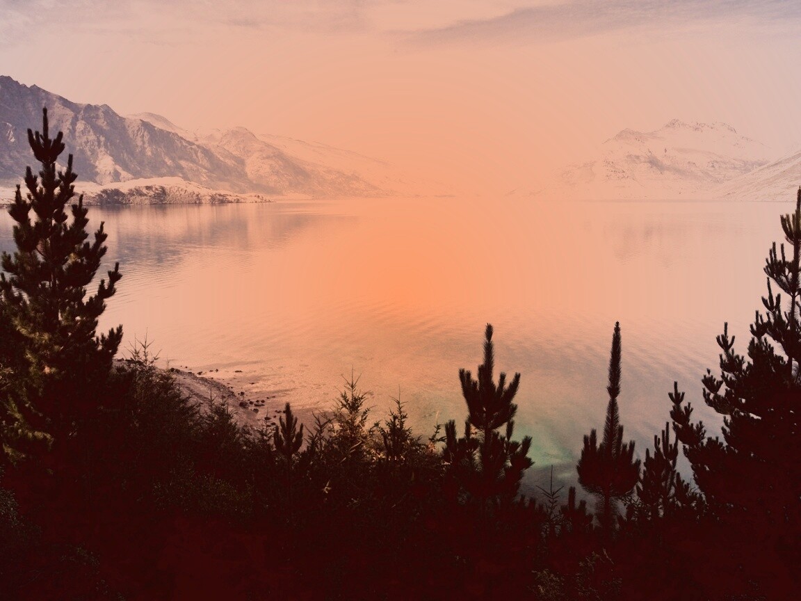 Безмятежное озеро в Новой Зеландии обои