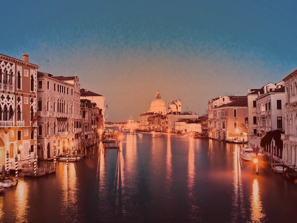Канал в Венеции обои