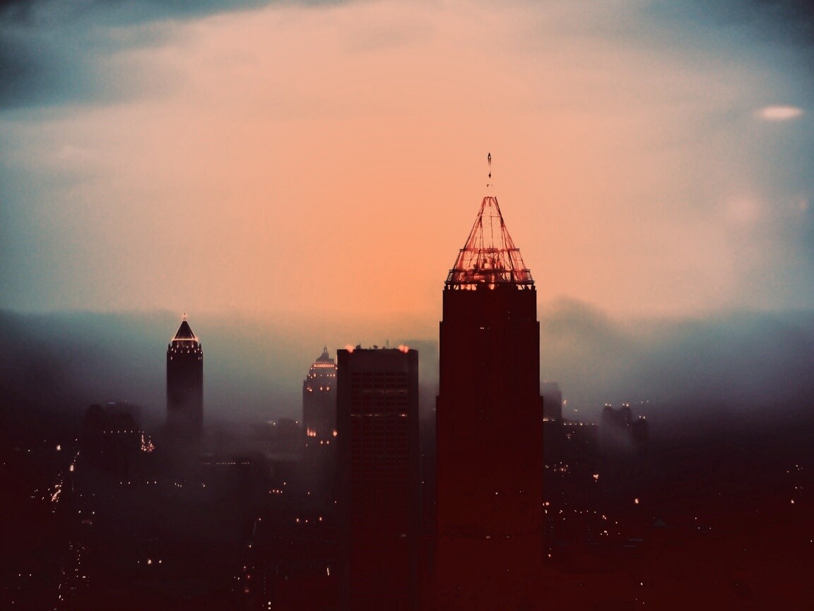 Небоскребы в тумане обои