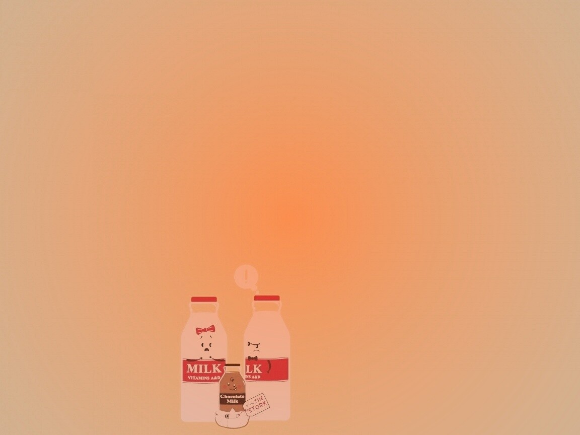 Бутылка молока сходила налево обои