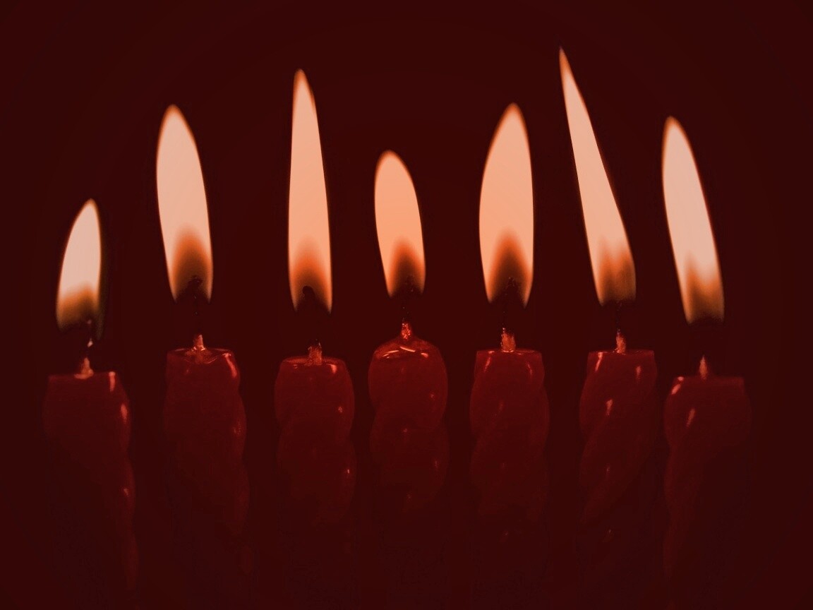 Красные свечи обои