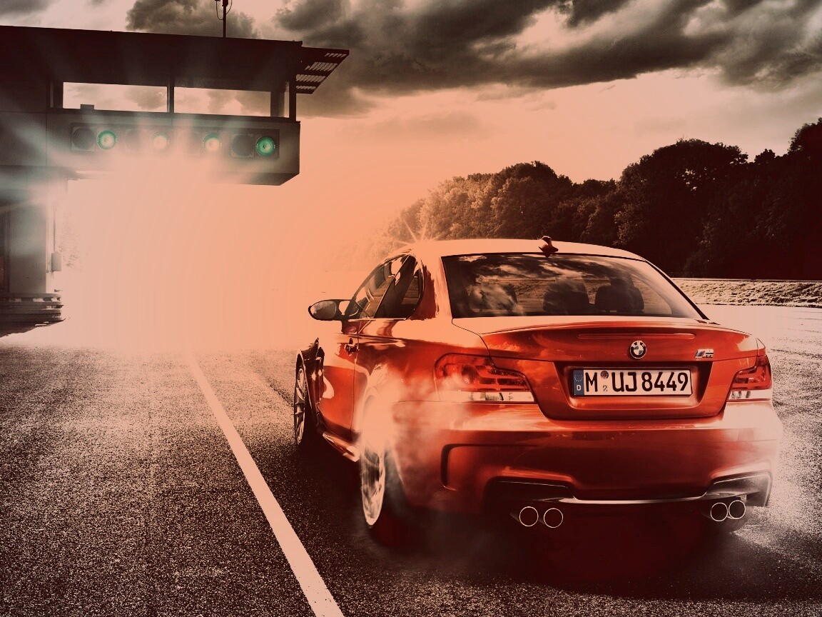 Оранжевый BMW серии M обои