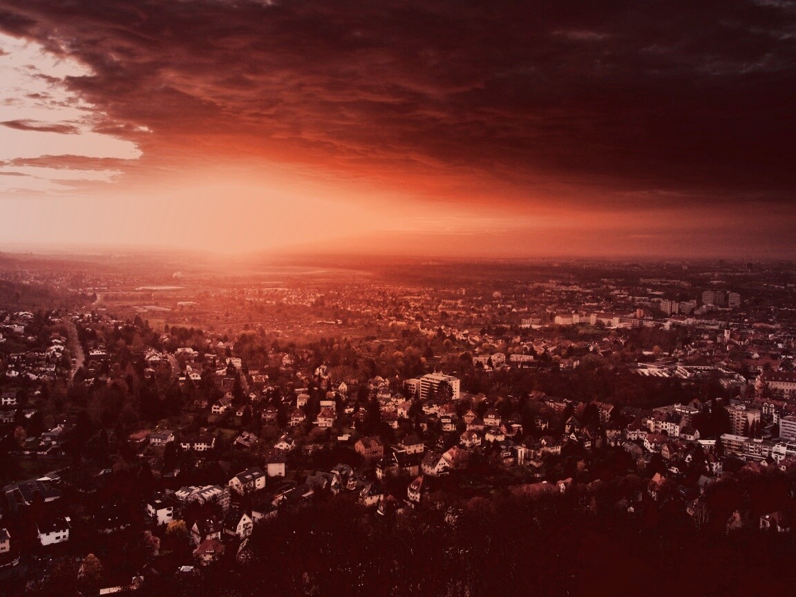 Закат над городом обои