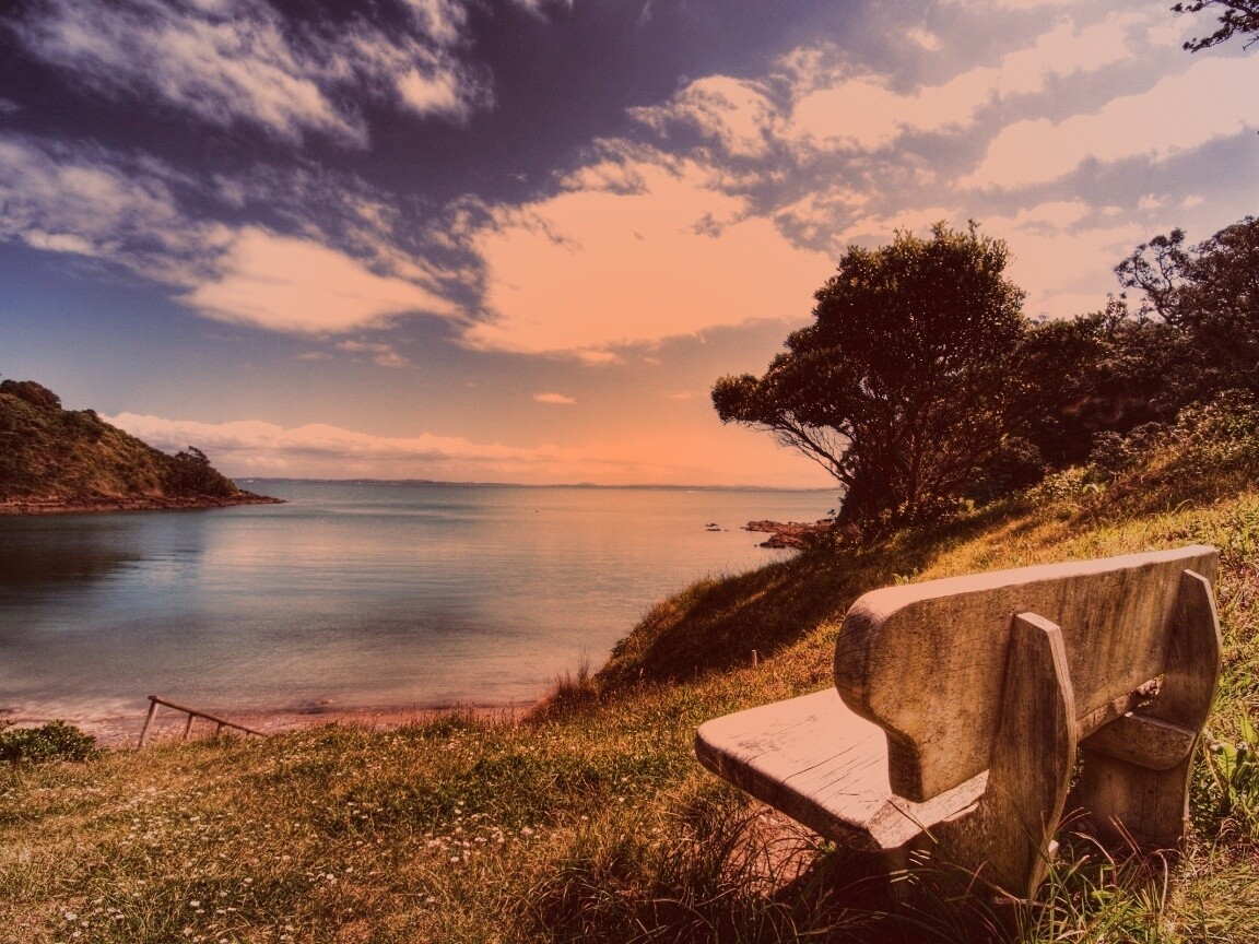 С видом на море обои