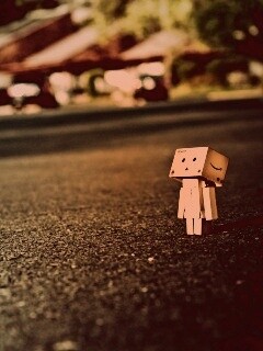 Данбо смотрит вверх обои