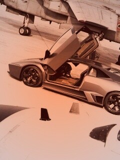 Ламборджини на военной базе обои