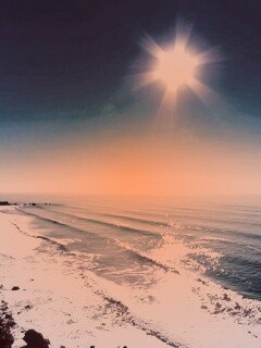 Солнце над морем обои