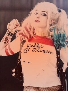 Daddy's lil monster обои