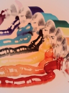 Тюбики с краской обои